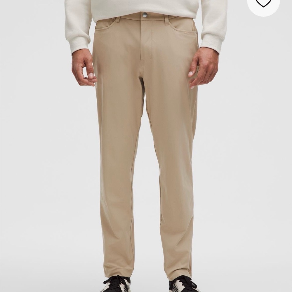 lululemon athletica Men's Chinos in Light Tan